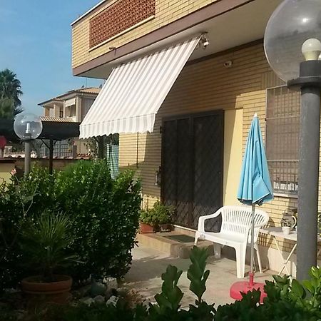 B&B Si Sta Bene Ostia Antica Exteriör bild